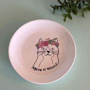 Cat Design Ceramic Plate